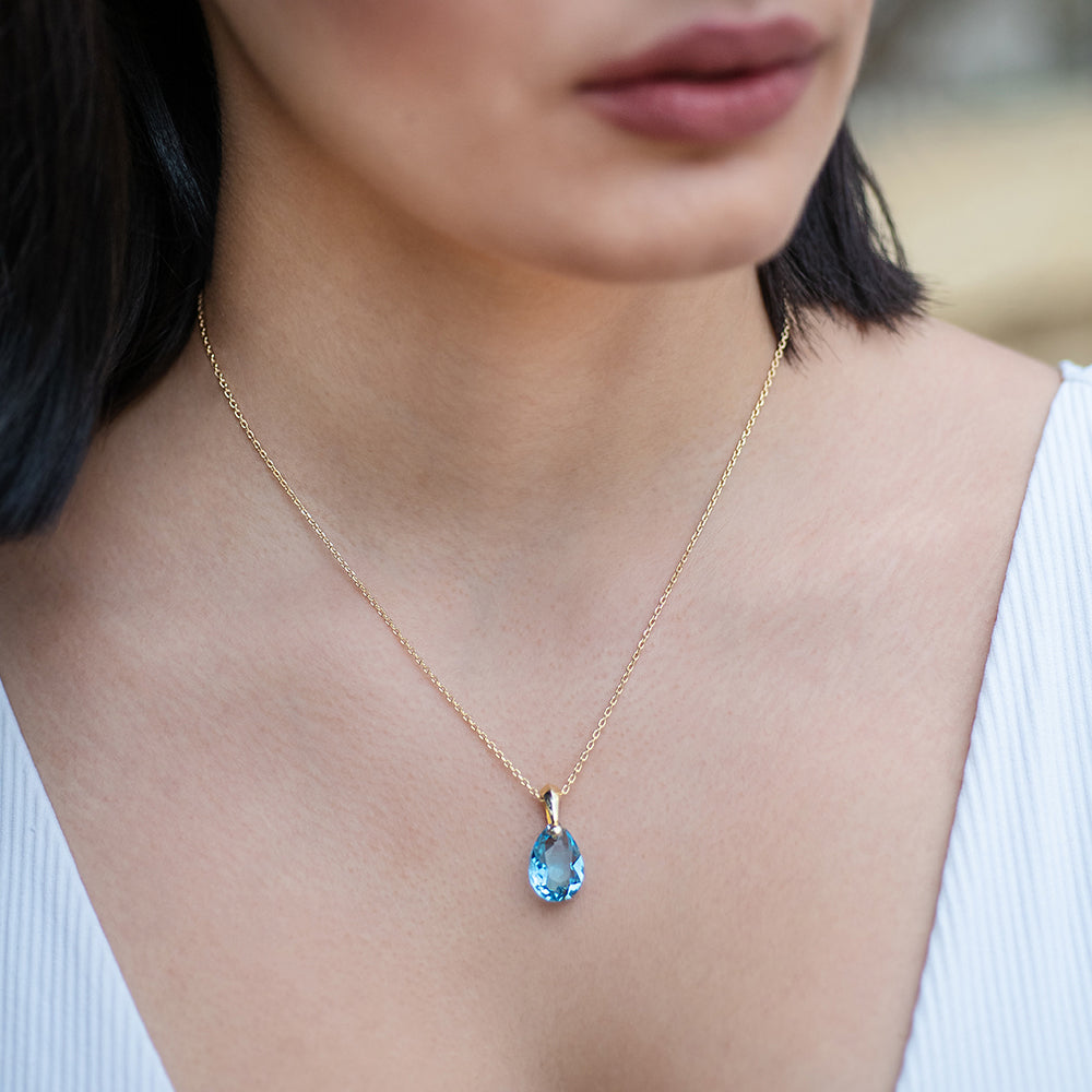 March - Original Swarovski Birthstone & Chain