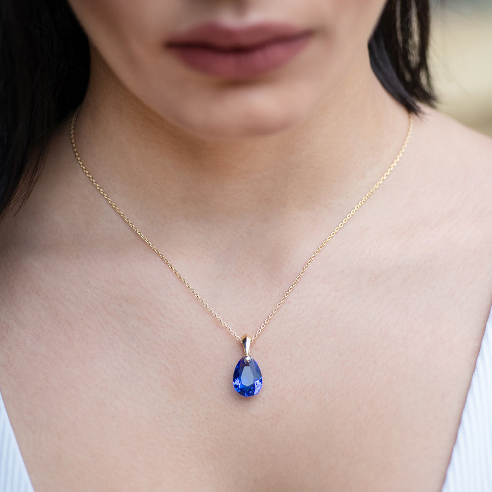 December - Original Swarovski Birthstone & Chain